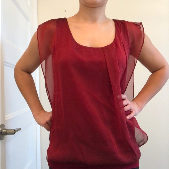 2/$15 - Elegant shimmery red blouse - Picture 5 of 8